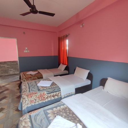 Krishna Inn Pokhara Esterno foto