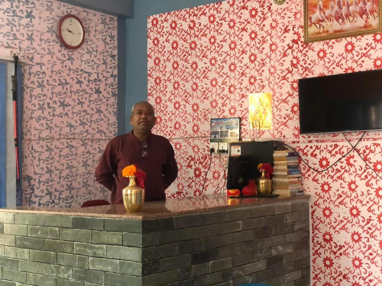 Krishna Inn Pokhara Esterno foto