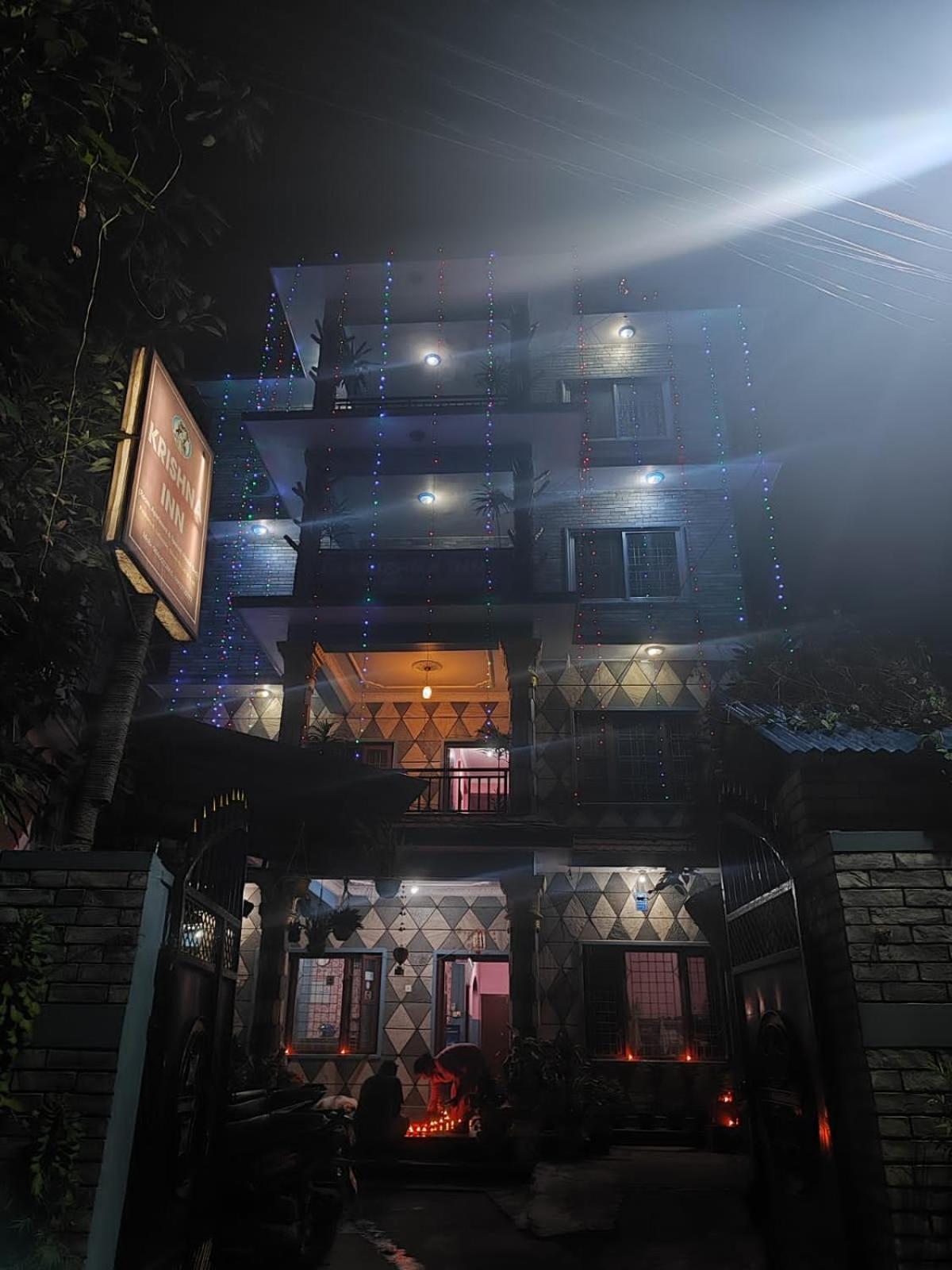 Krishna Inn Pokhara Esterno foto