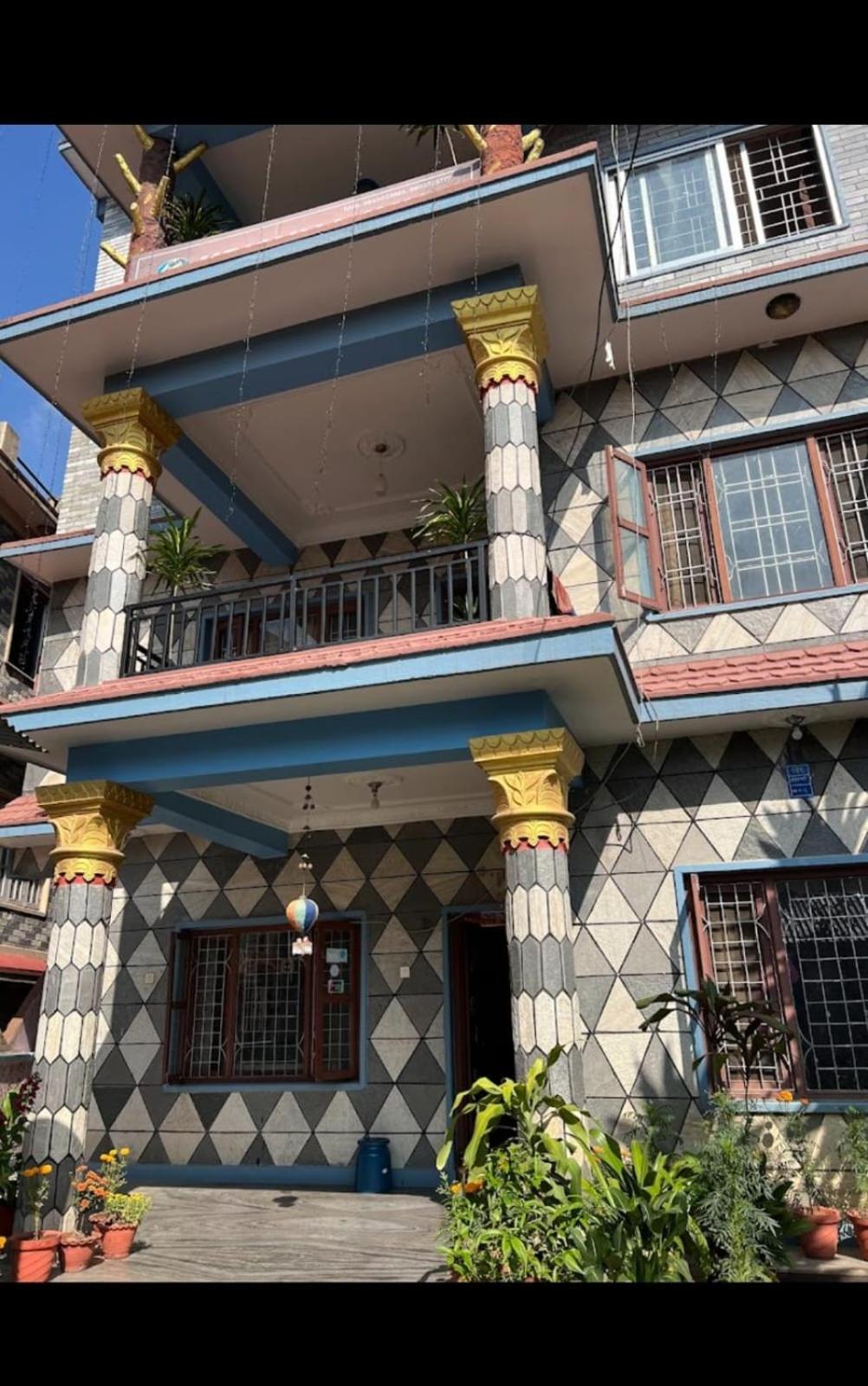 Krishna Inn Pokhara Esterno foto